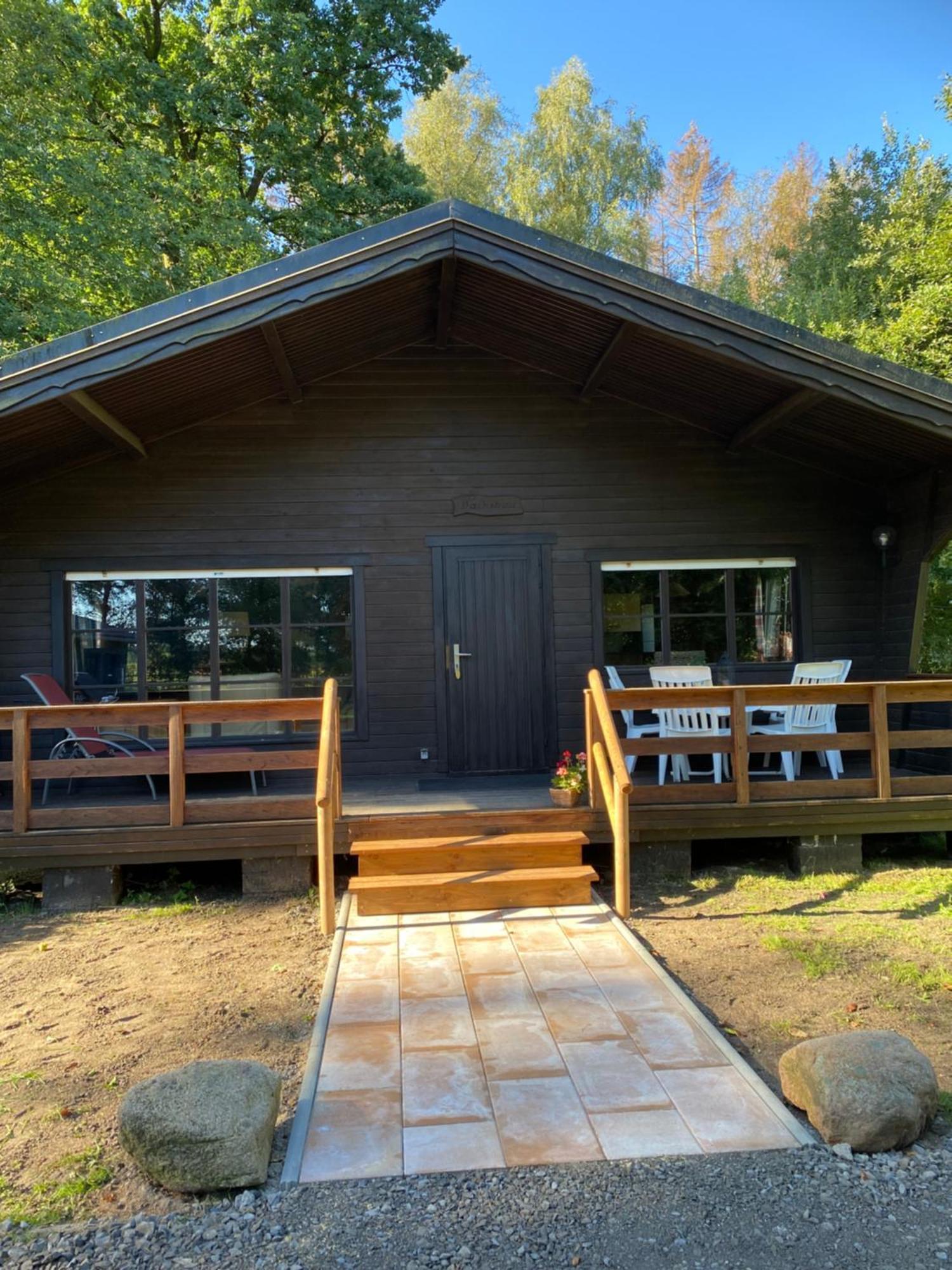 Heidegut Eschede Reitsportanlage Und Feriendorf Esterno foto