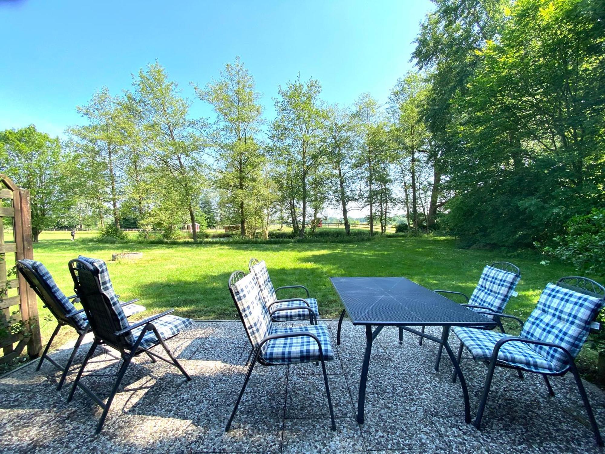 Heidegut Eschede Reitsportanlage Und Feriendorf Esterno foto