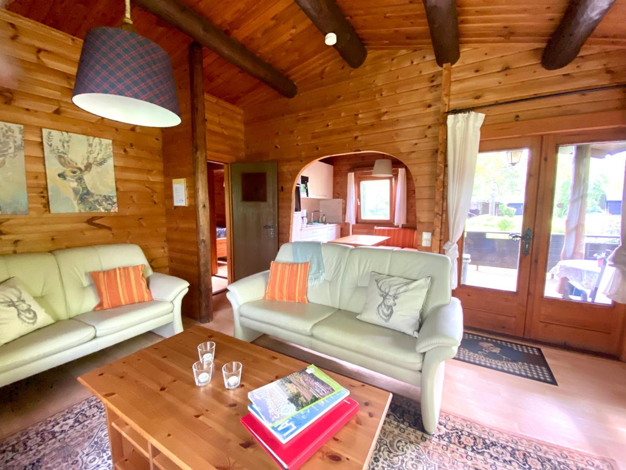 Heidegut Eschede Reitsportanlage Und Feriendorf Esterno foto